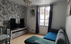Appartement Situe Place Toscane A 5 Min De Disney